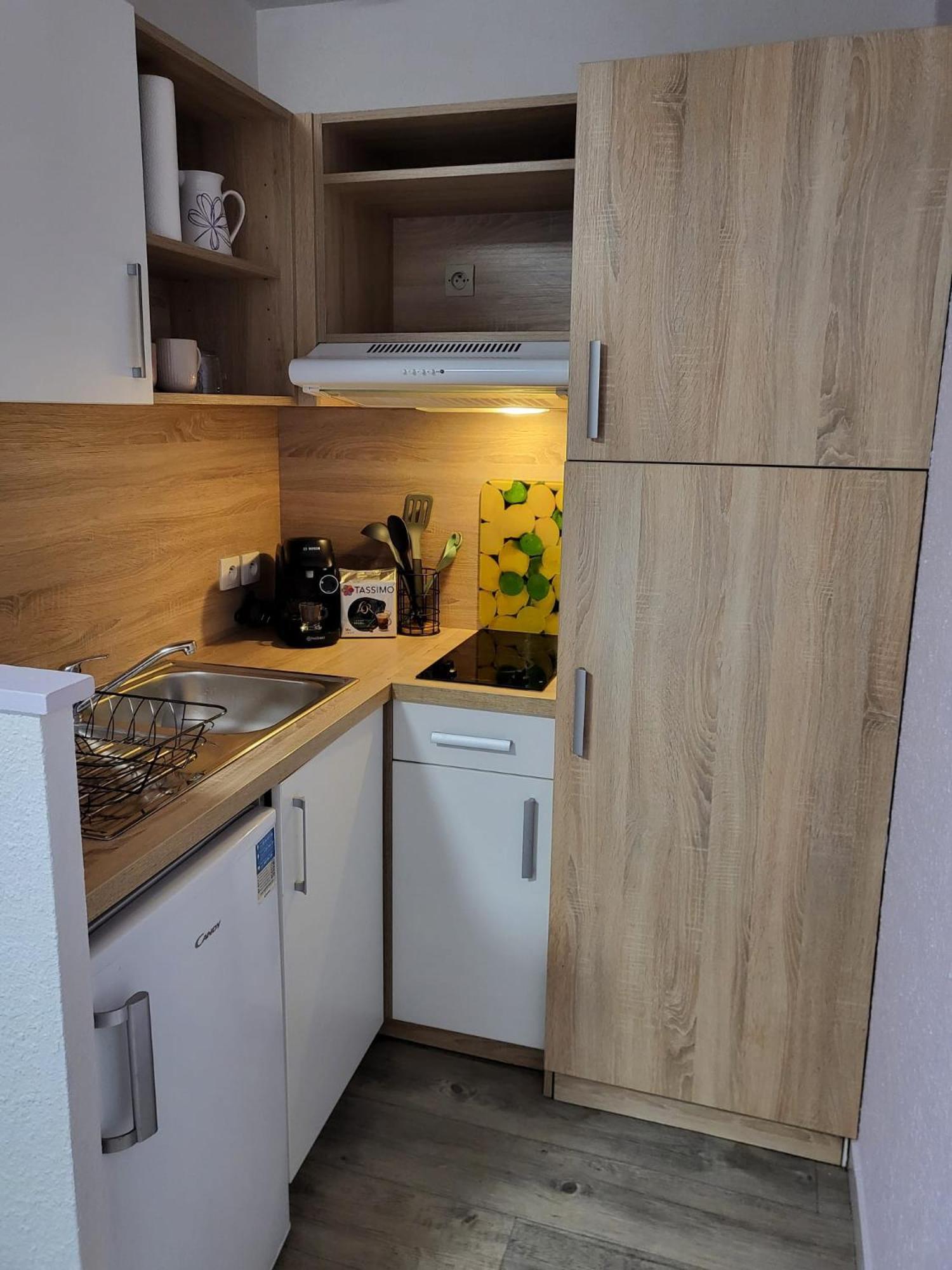 Des Thermes Apartment *
