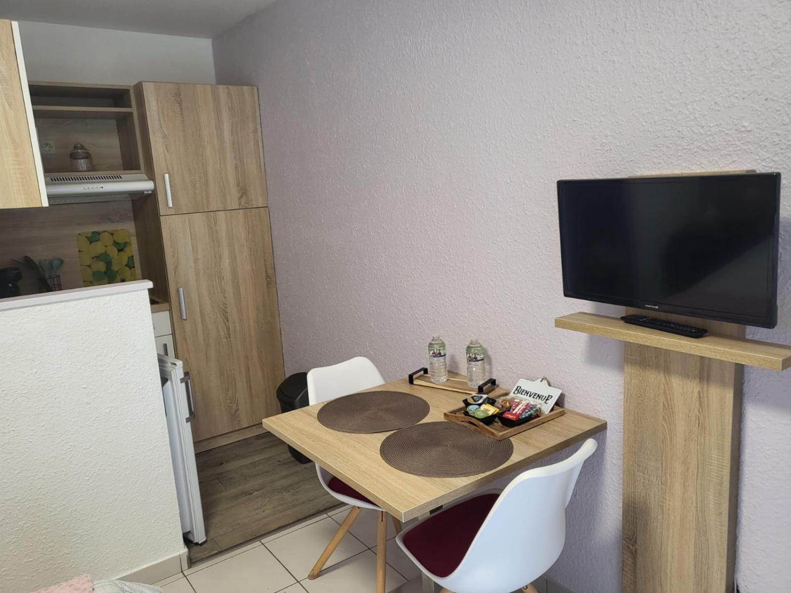 Des Thermes Apartment *